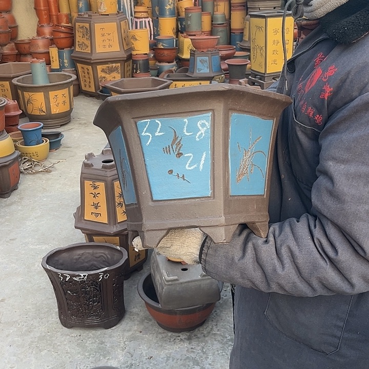 紫砂花盆紫砂花盆和小