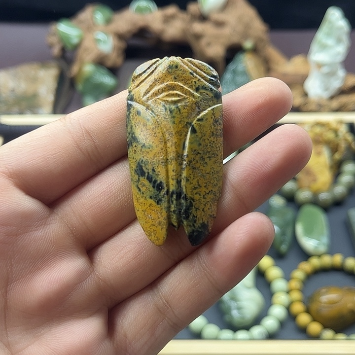 岫岩河磨玉（透闪石质玉）未镶嵌颈饰