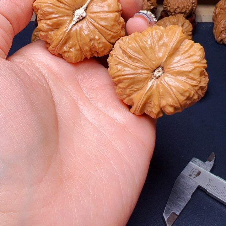 文玩核桃吊坠南瓜44全品