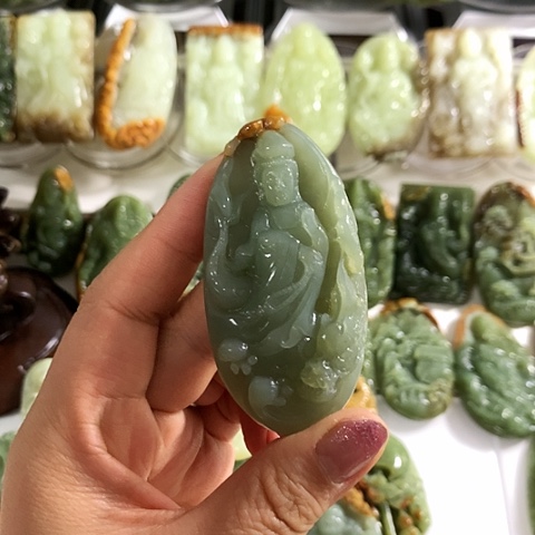 和田玉吊坠未镶嵌