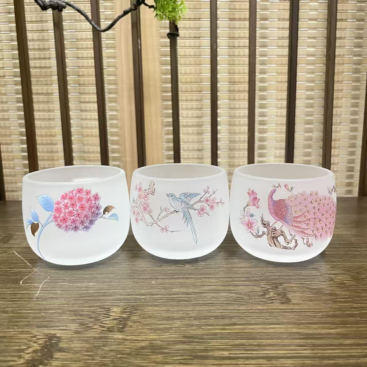 44【闪购商品】水晶琉璃3个主人杯孔雀喜鹊绣球花个人杯ZHZ1021