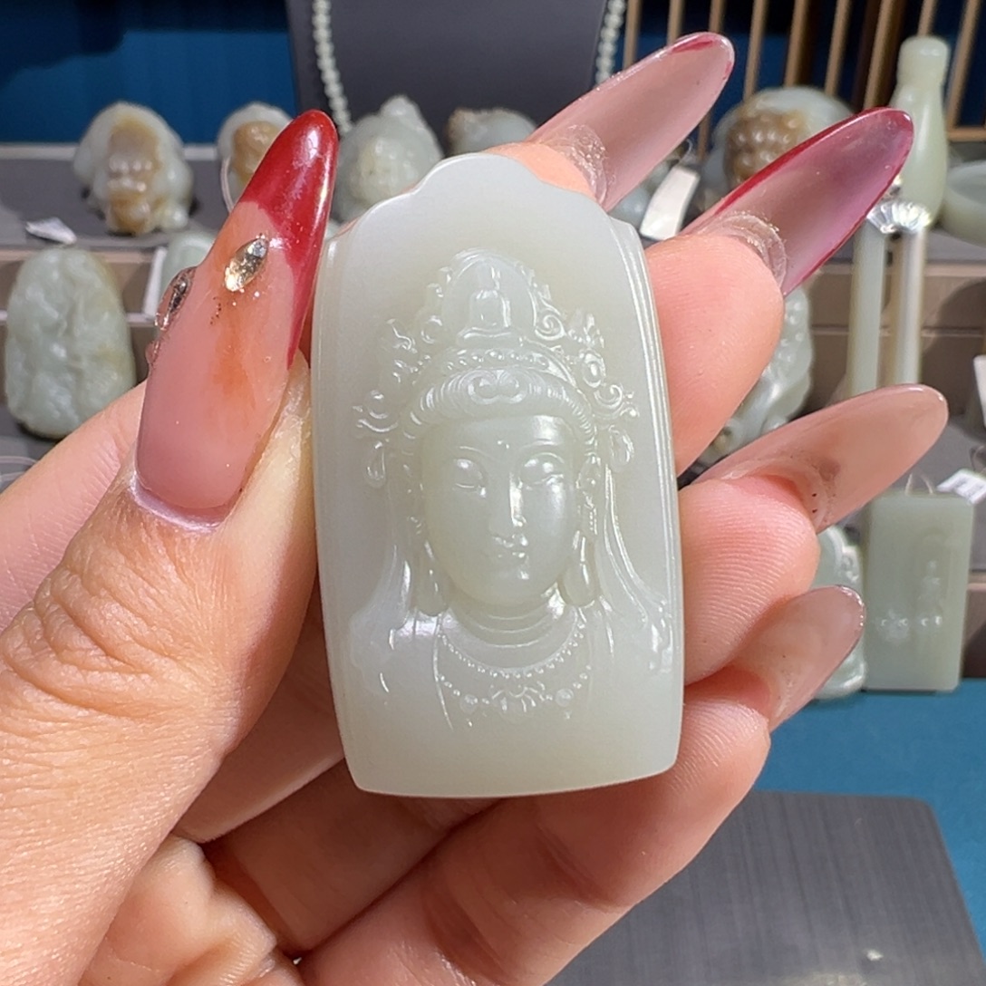 和田玉（糖玉）未镶嵌颈饰