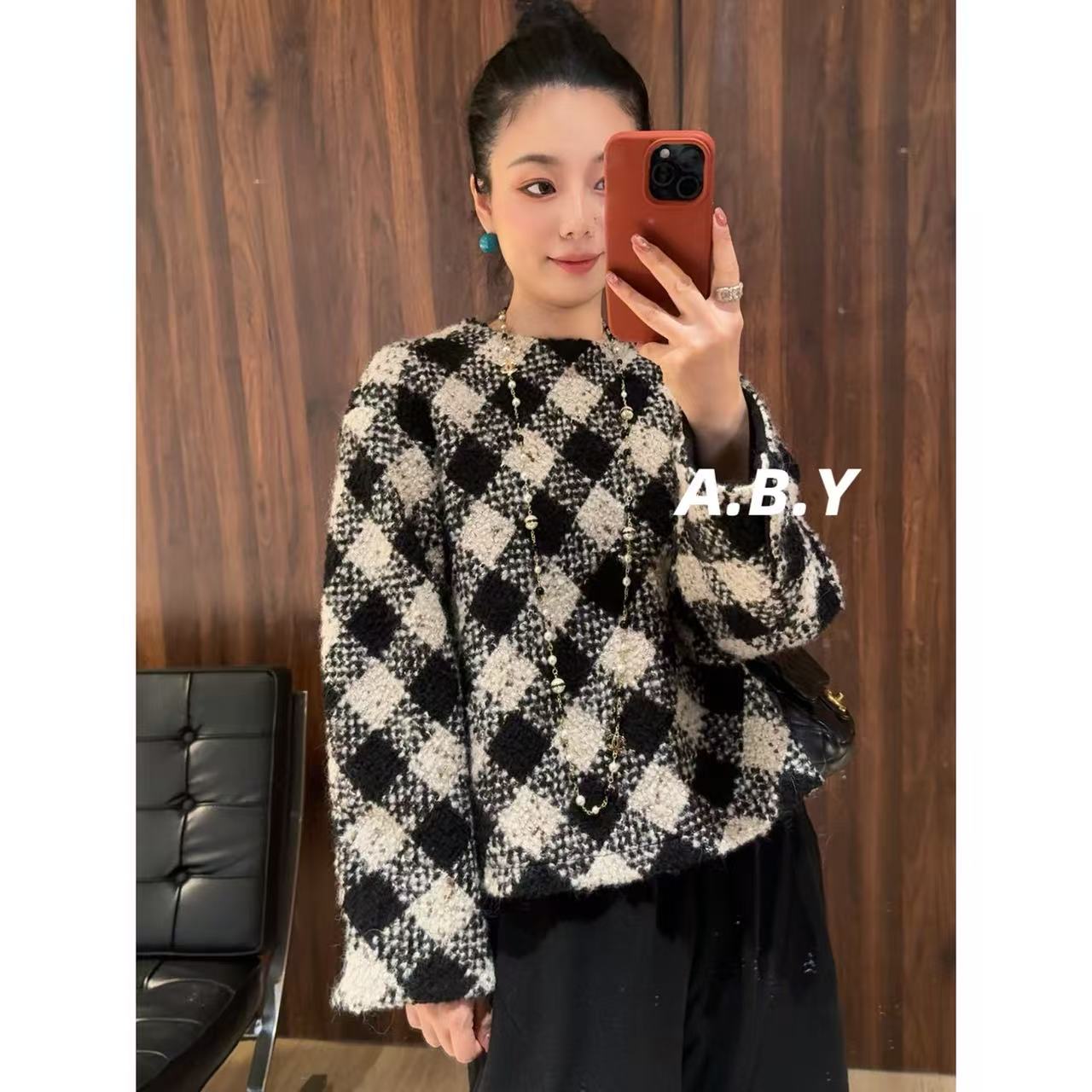 【阿尔伯特】格纹时尚短款小香风秋冬气质外套【251003-2】