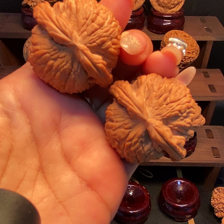 文玩核桃吊坠44全品闷白