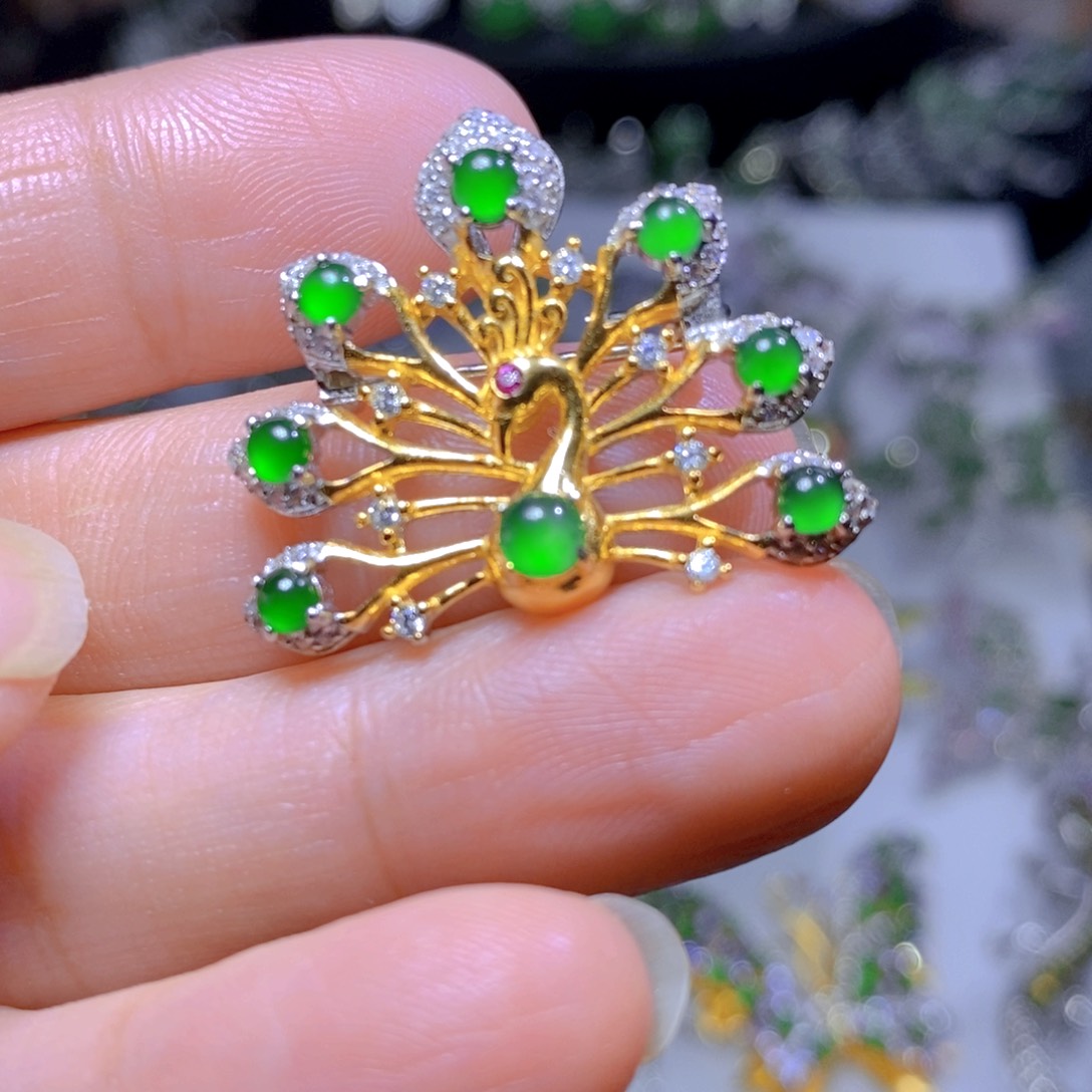 翡翠颈饰银S925镶嵌天然翡翠