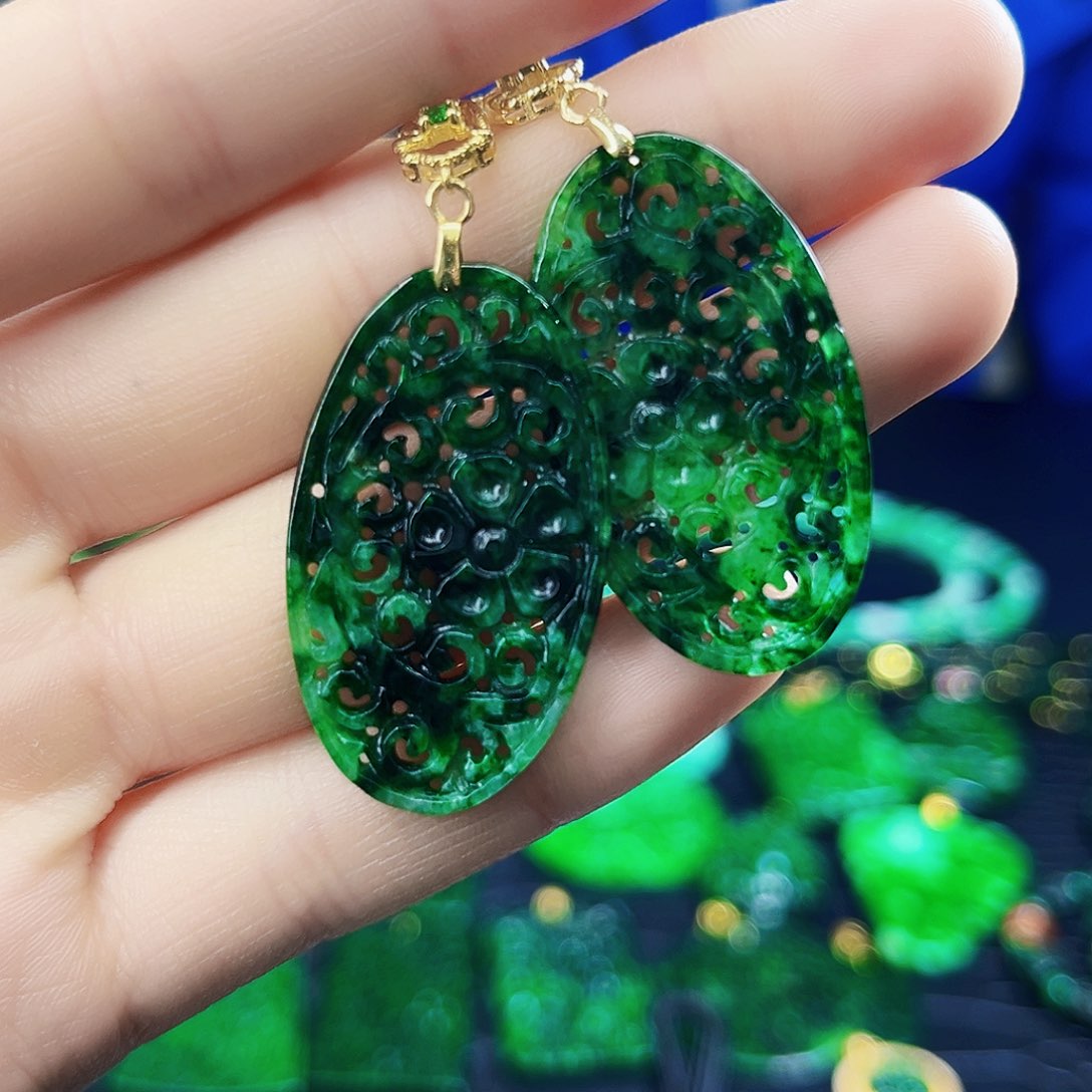 颈饰银S925镶嵌翡翠多样性