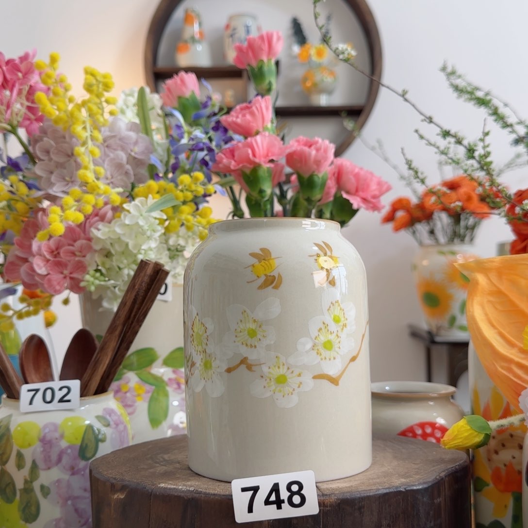 摆件景德镇陶瓷手绘小花瓶摆件