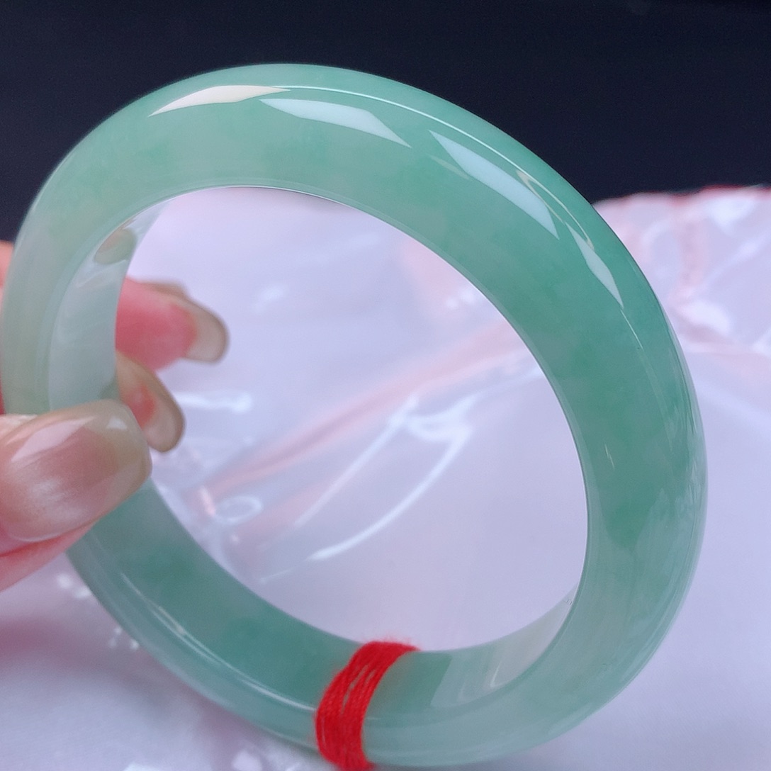 【闪购商品】未镶嵌手镯翡翠56+