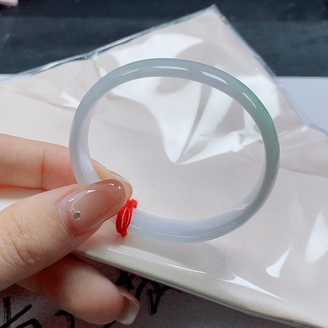 【闪购商品】未镶嵌手镯（贵妃镯）翡翠531号