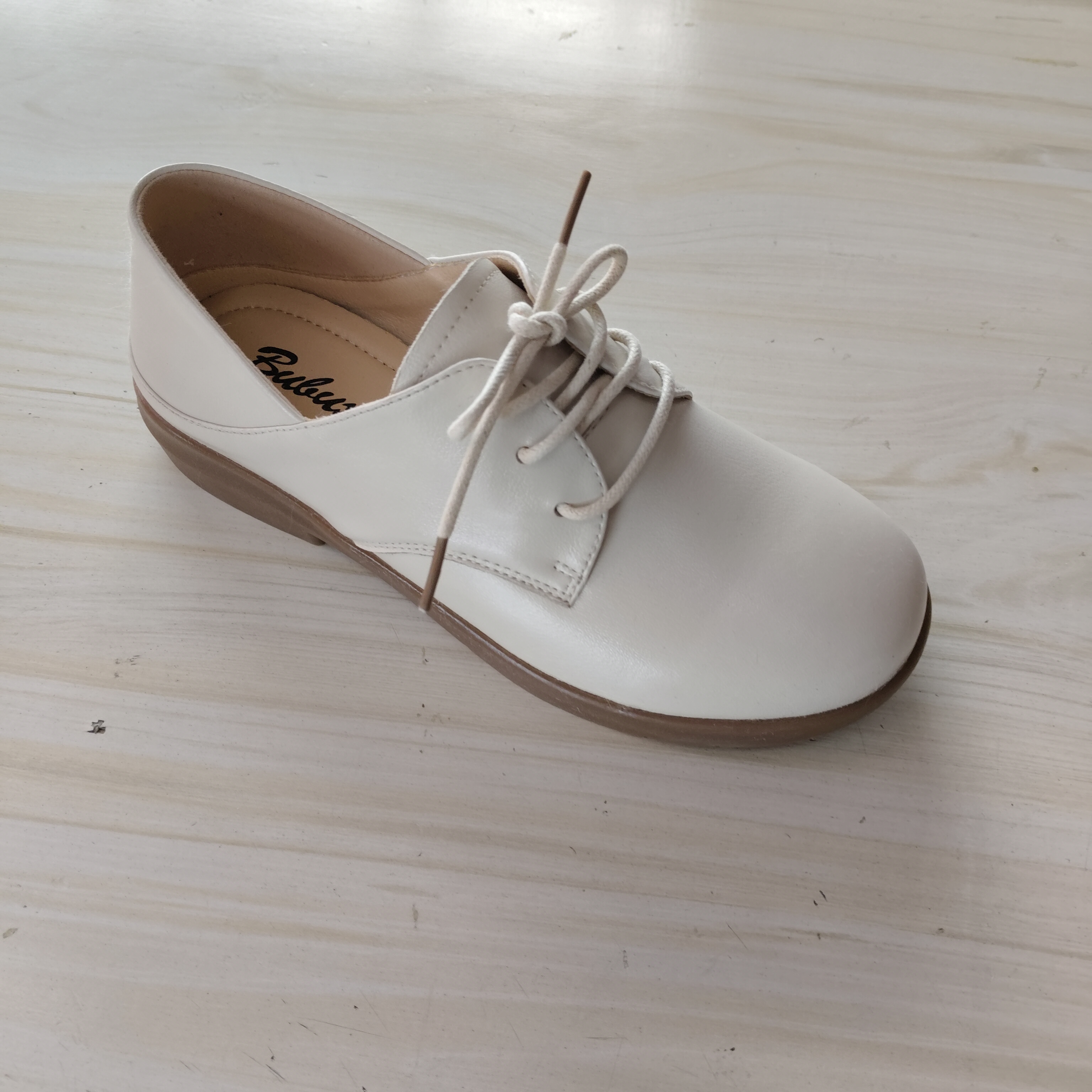 女真皮休闲百搭时尚单鞋