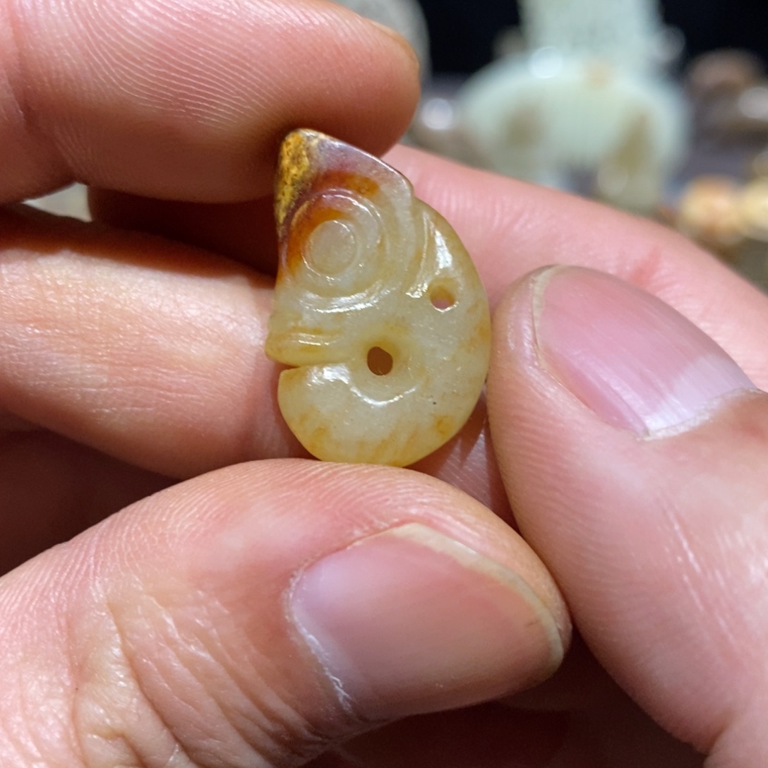 和田玉（糖玉）未镶嵌颈饰