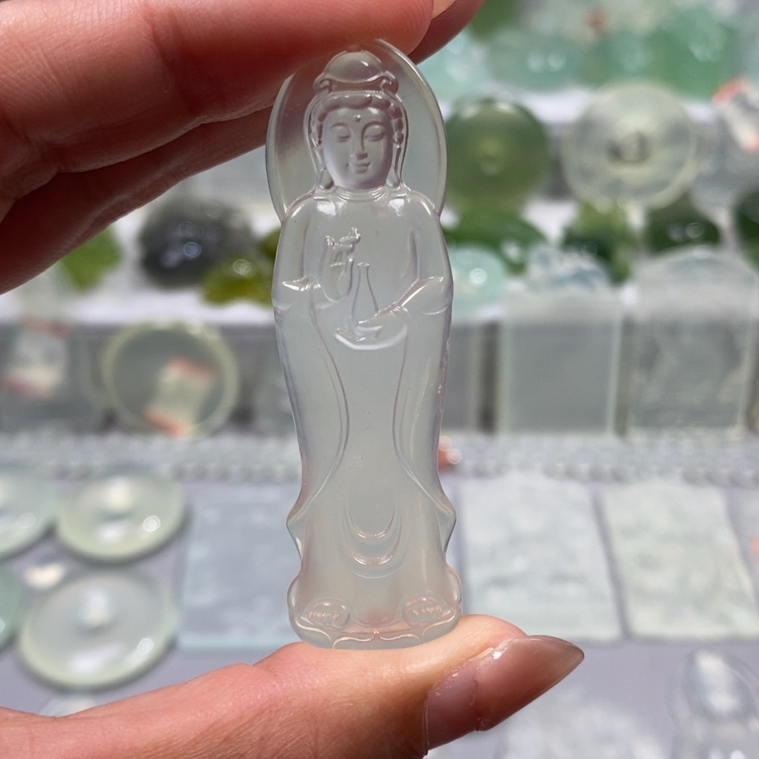 未镶嵌蛇纹石玉颈饰
