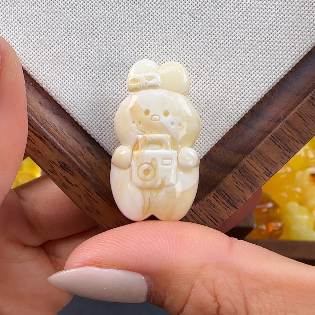 琥珀未镶嵌珠宝奇石小****毛