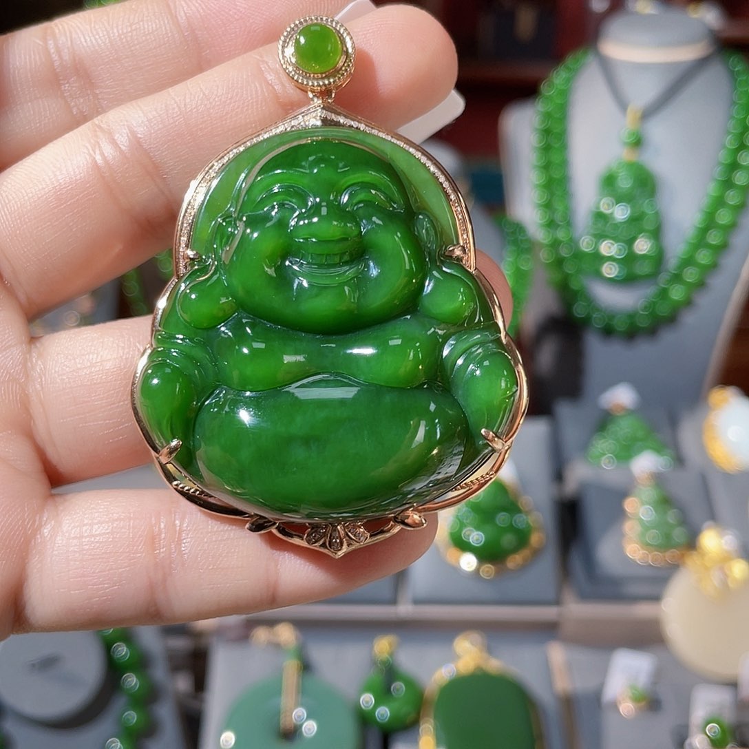 和田玉（碧玉）吊坠18K金镶嵌