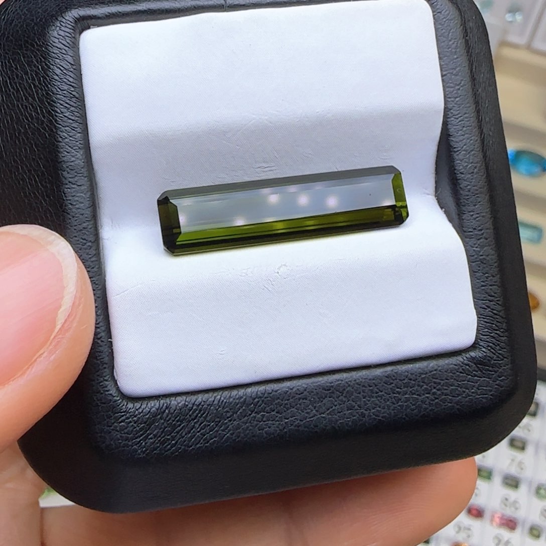 碧玺珠宝半成品未镶嵌天然 5.43克拉