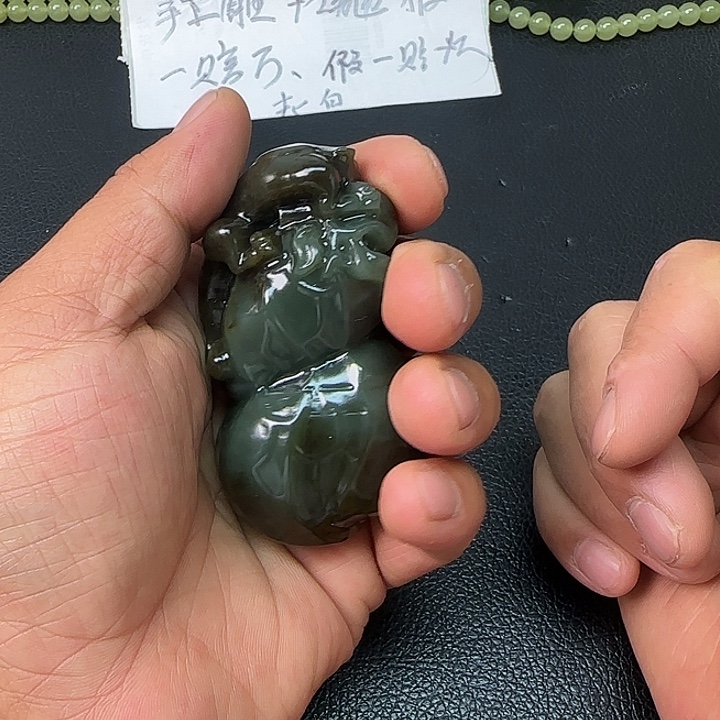 未镶嵌和田玉把件