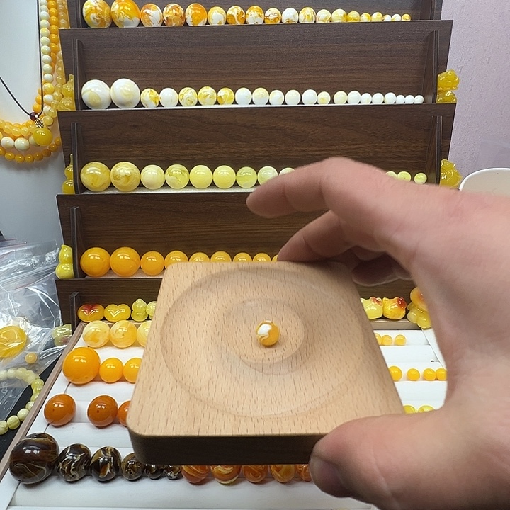 杰***哥琥珀未镶嵌裸石新人福利