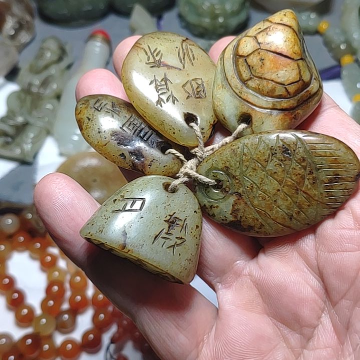 和田玉颈饰未镶嵌乐**刘