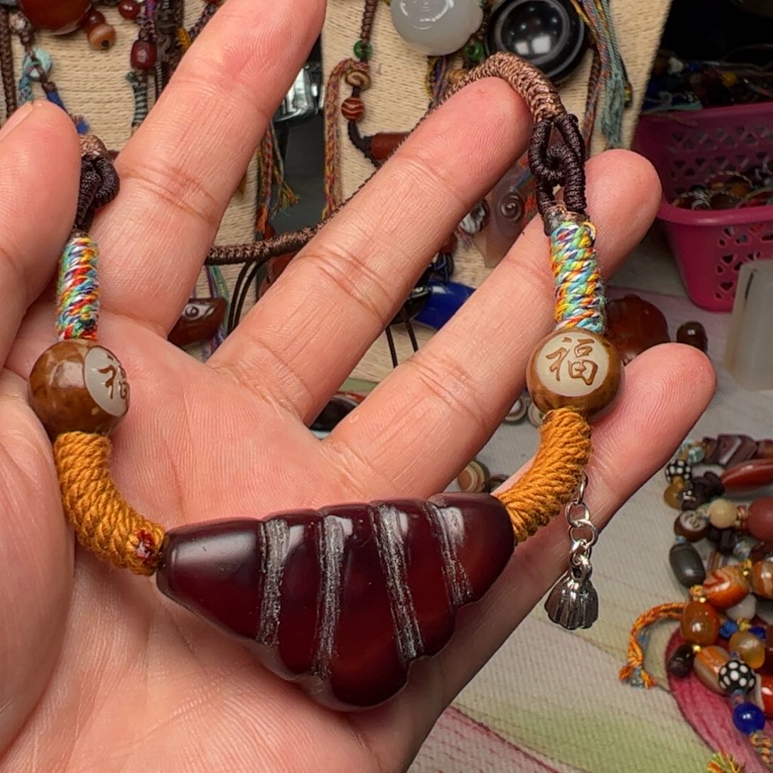 玛瑙/玉髓颈饰未镶嵌