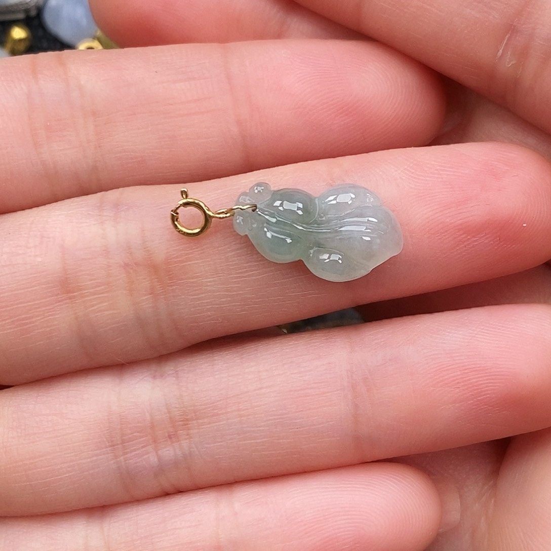 翡翠颈饰18K金镶嵌金鱼