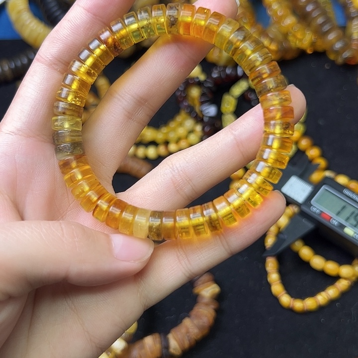 非金属意臻珠宝天然手串