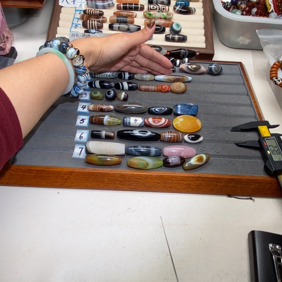 B***y玛瑙/玉髓合金手链微瑕不退换