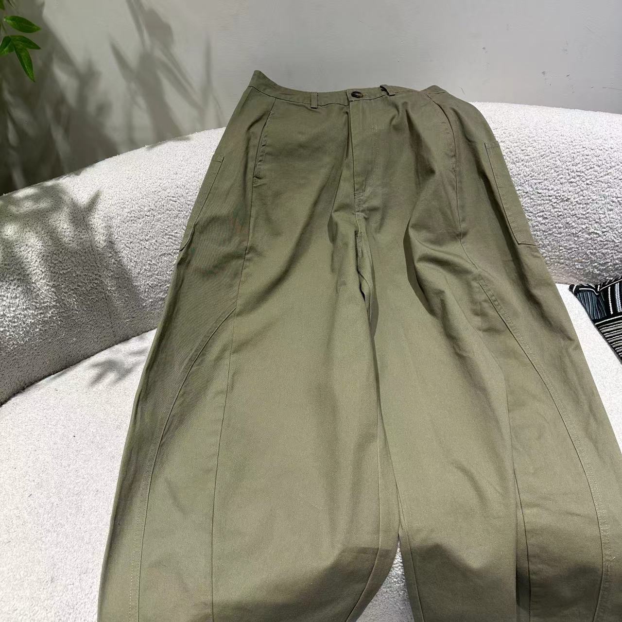 【吖吖三号店】新款休闲美式弯刀裤 G2565