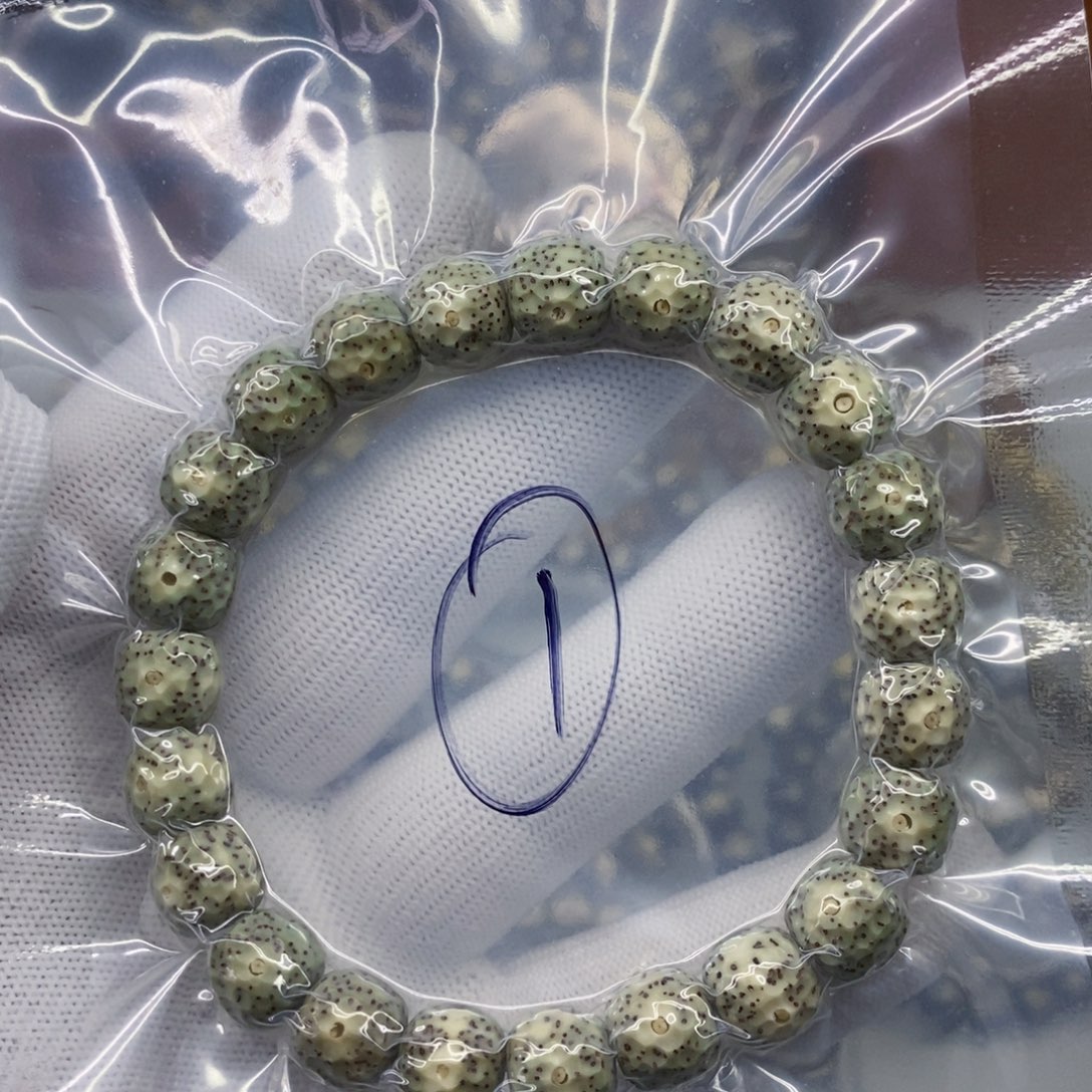 星月菩提吊坠系边一夜