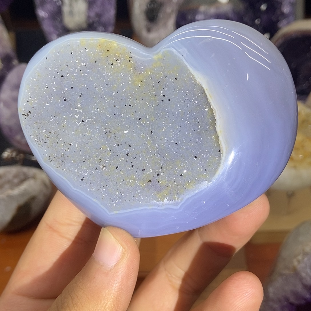 紫晶未镶嵌大型摆件（非配饰）