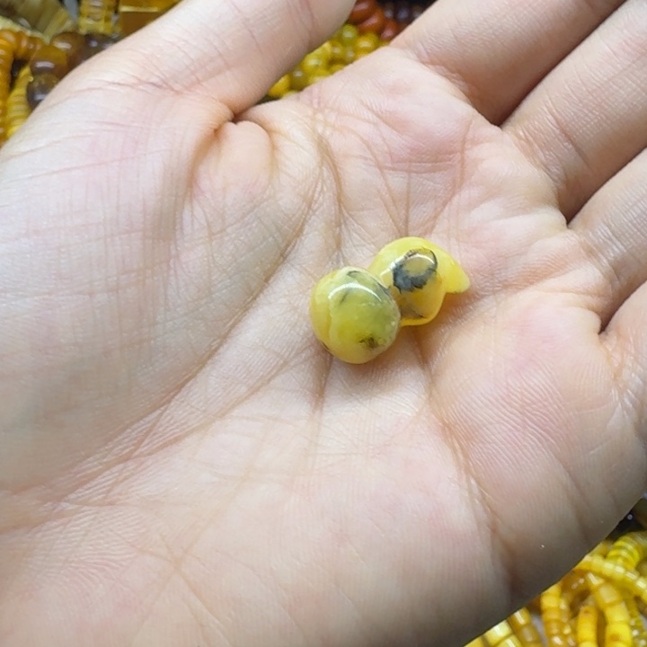 琥珀未镶嵌珠宝奇石