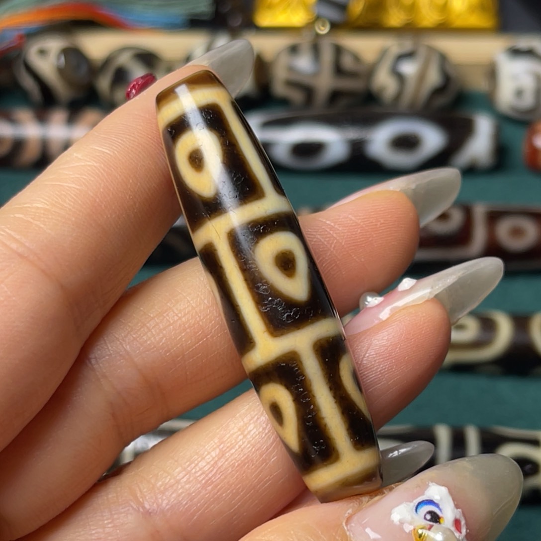 玛瑙/玉髓颈饰未镶嵌李*翰