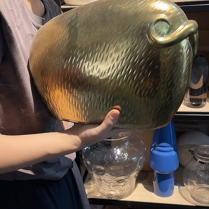 陶瓷花瓶部分（微瑕）