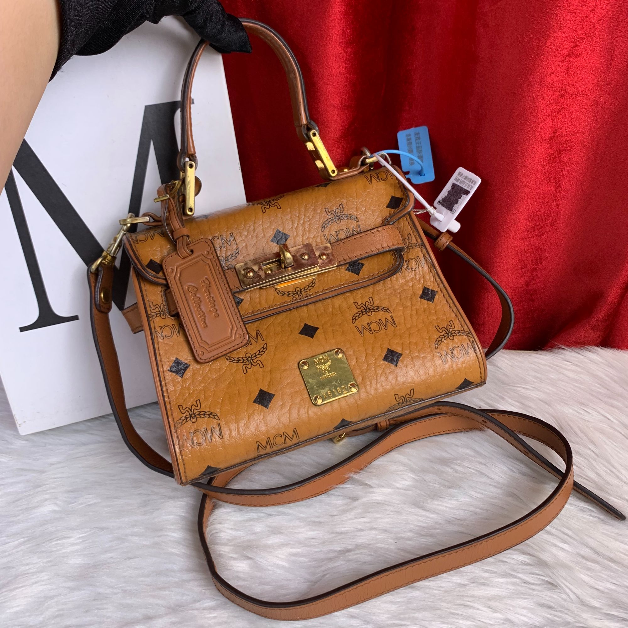 95新 MCM 干邑色Kelly包/EE09624004/4004/瑕