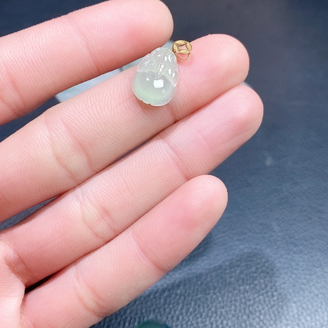 翡翠吊坠(不含链)18K金镶嵌