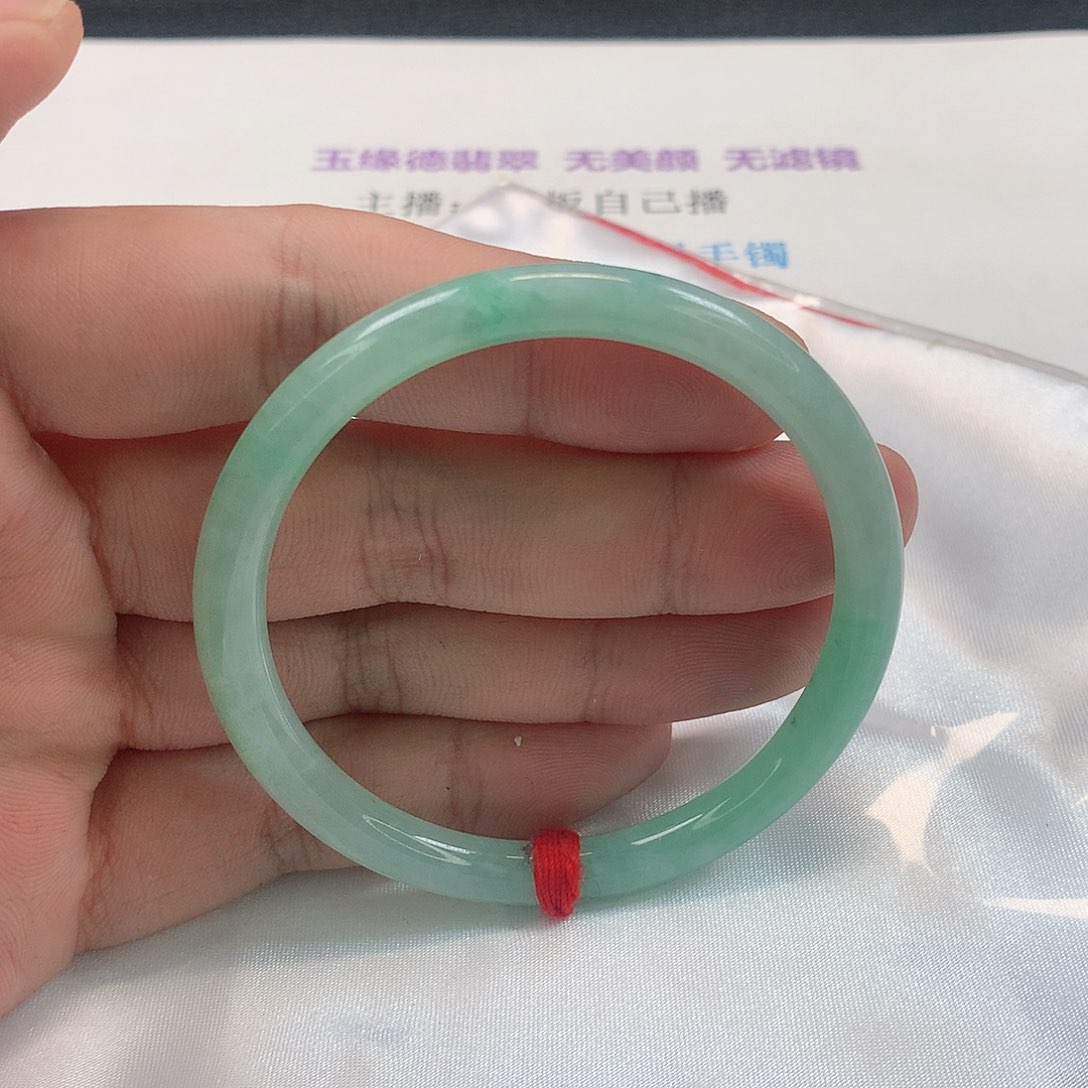 翡翠手镯（圆镯）未镶嵌295号