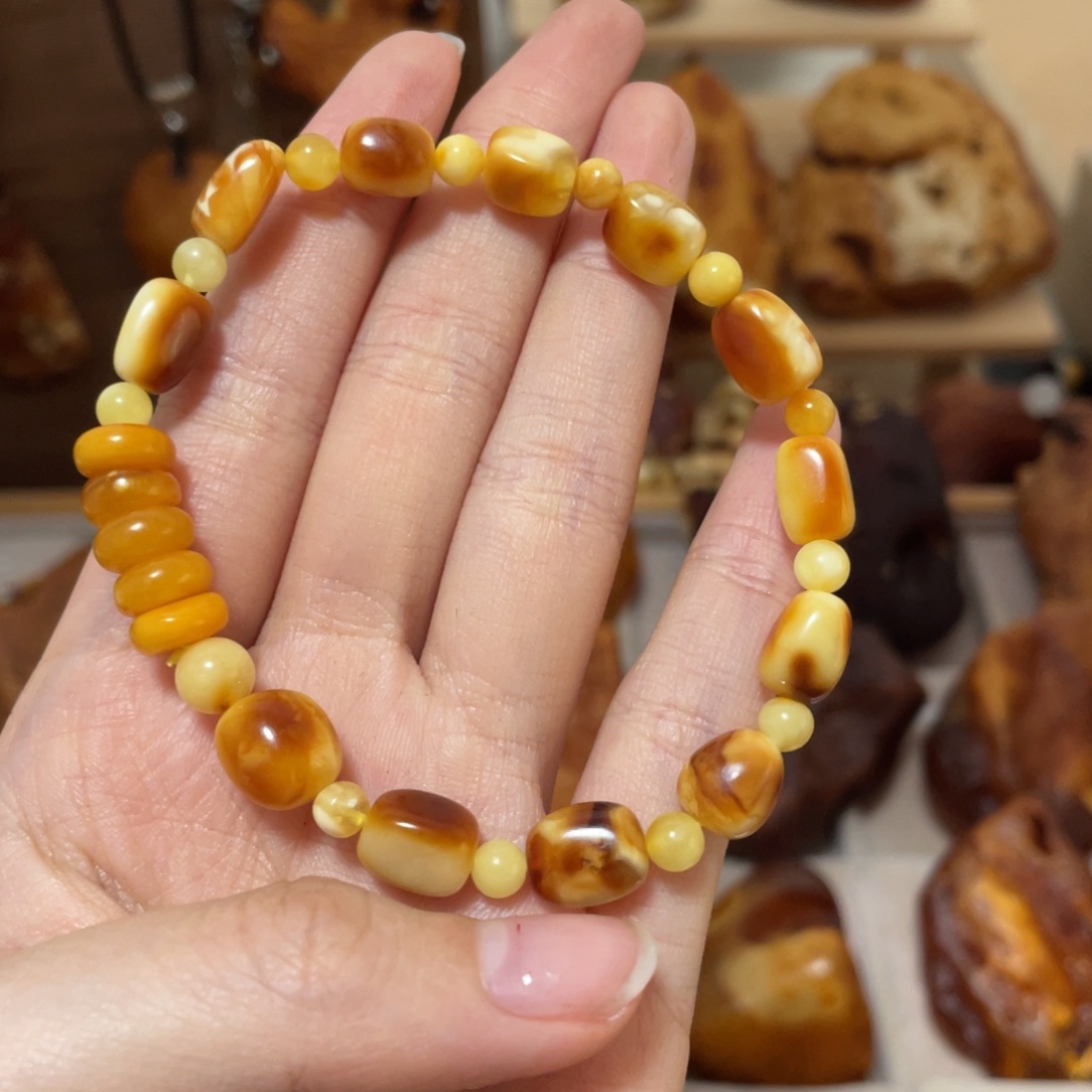 琥珀未镶嵌珠宝奇石