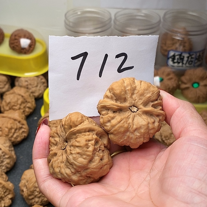 果***豆核桃蛤蟆洞等景颇壮观