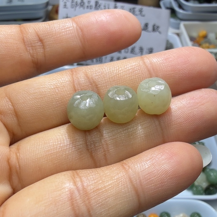 未镶嵌和田玉珠宝半成品