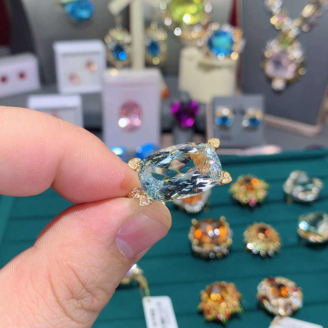 托帕石戒指9K金镶嵌乌**猫戒指