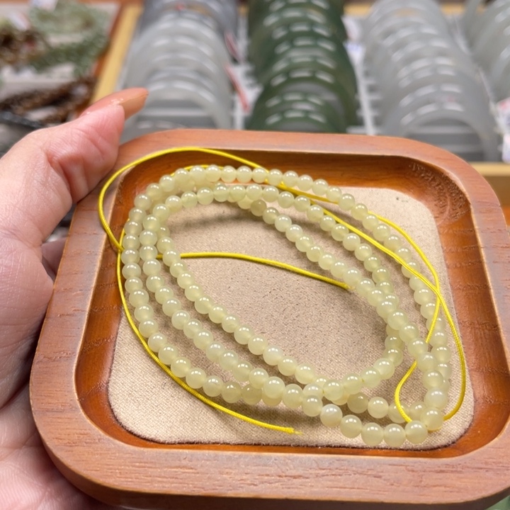 和田玉珠串4mm未镶嵌