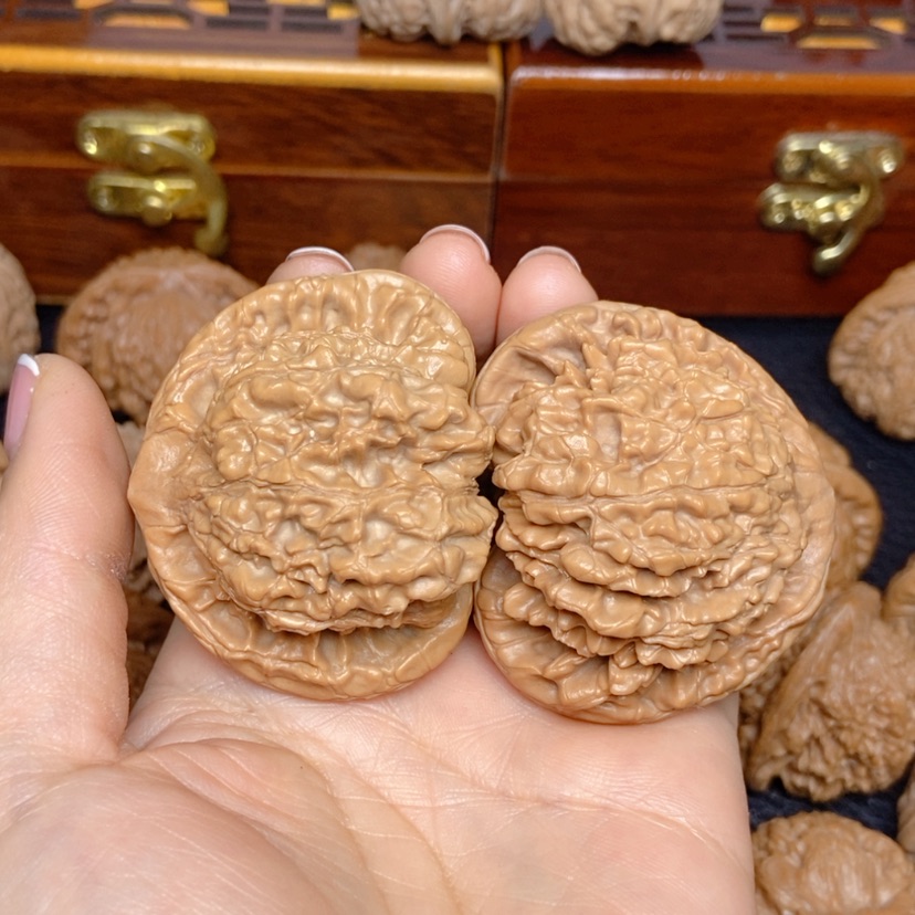 【闪购商品】文玩核桃吊坠官帽52