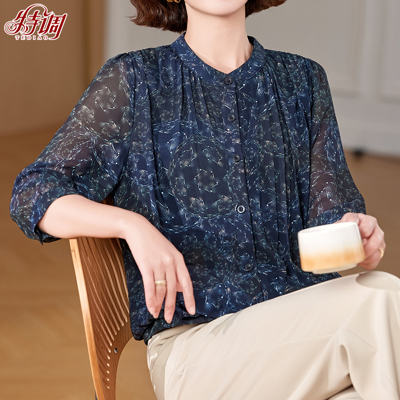 中年妈妈夏装短袖女中老年阔太太气质衬衫宽松中老年洋气中袖上衣