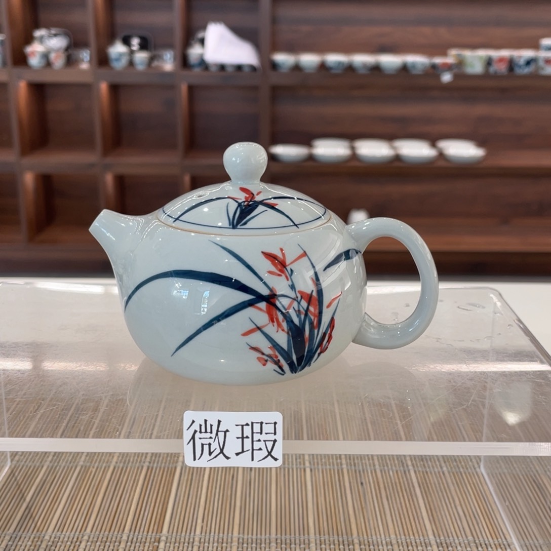 釉下手绘茶具微瑕