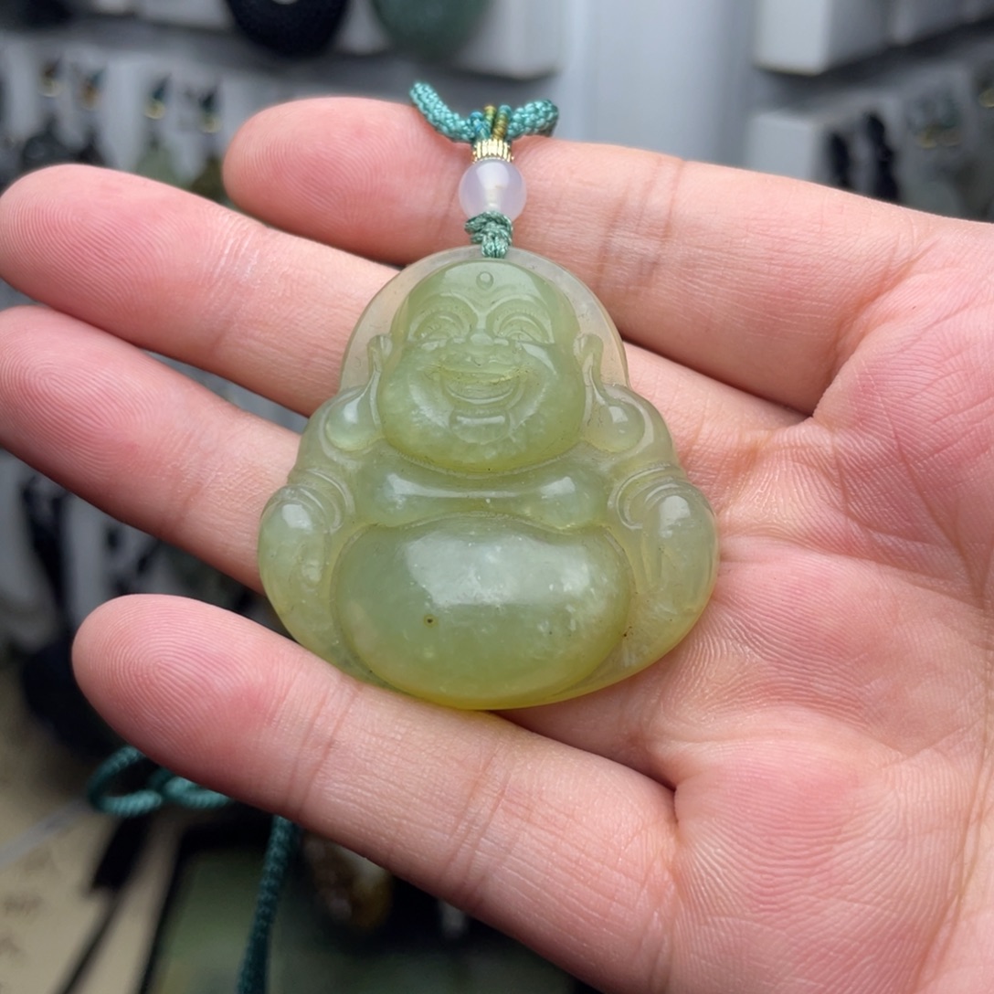 未镶嵌岫玉颈饰大肚佛
