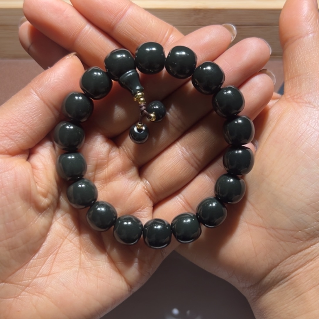 和田玉未镶嵌手串