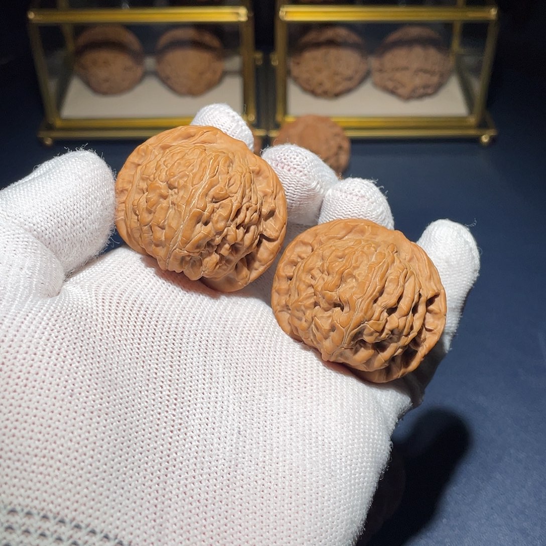 o***o文玩核桃把件42望月