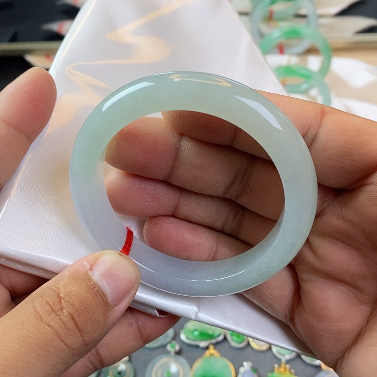 【闪购商品】未镶嵌手镯翡翠