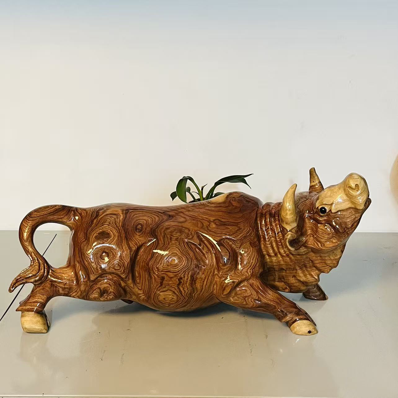 香樟木老花樟抬头牛摆件