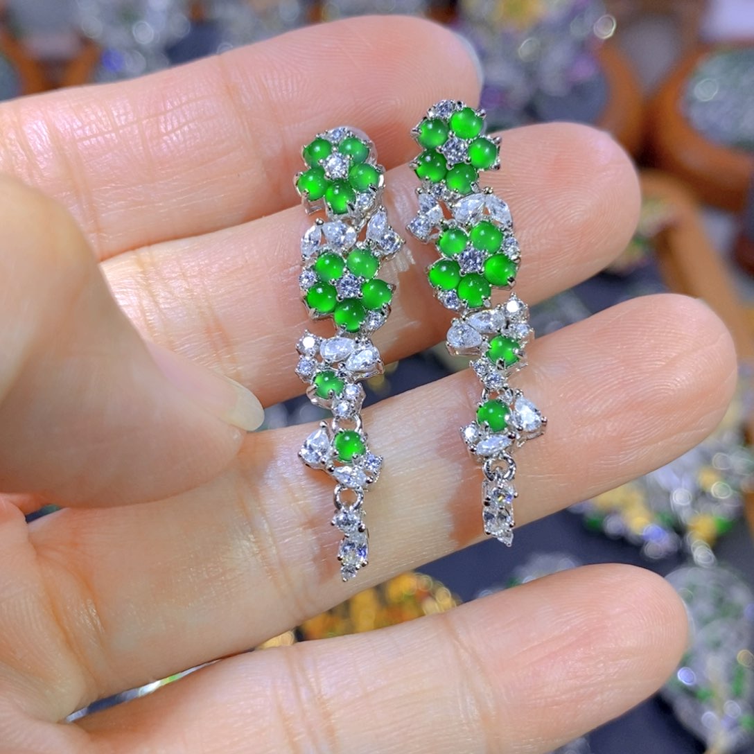 翡翠颈饰银S925镶嵌天然翡翠