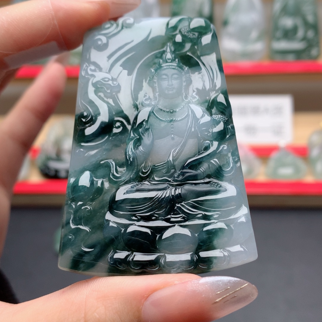 翡翠未镶嵌颈饰大势至菩萨